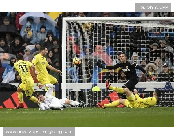 皇马边路传中制胜，攻防转换效率高