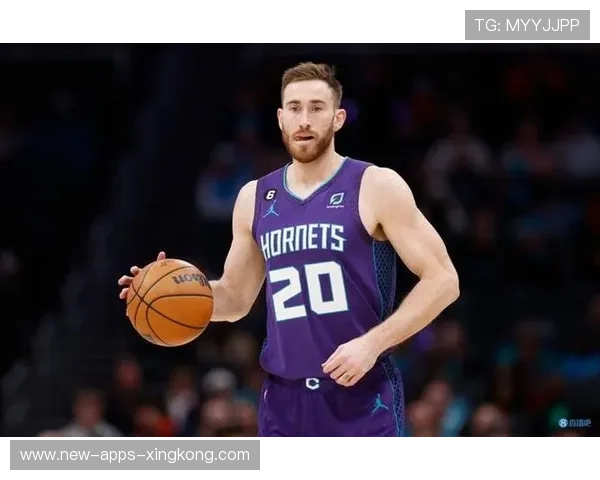 海沃德中距离练习稳定出手 海沃德中距离练习稳定出手